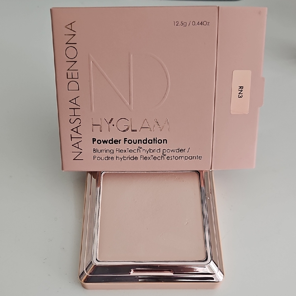 Natasha Denona Hy-Glam Powder Foundation - Shade Rn3
